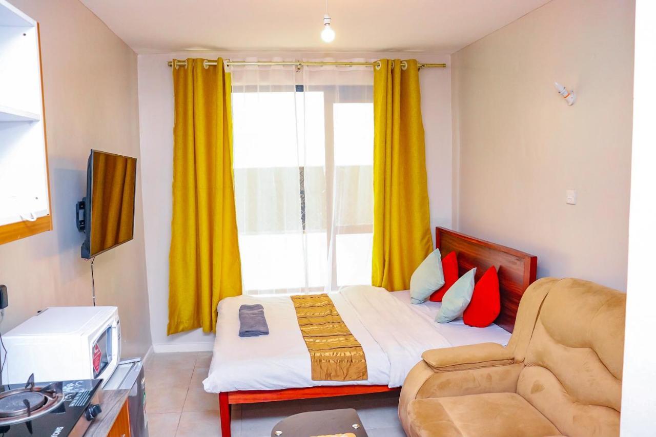 Coral Bell, Tsavo Apartments Hosted By Ann Waweru Kiambu Екстериор снимка